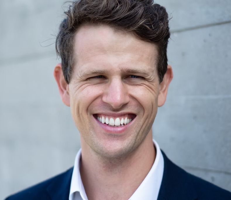 Dr. Oscar Lyons Photo